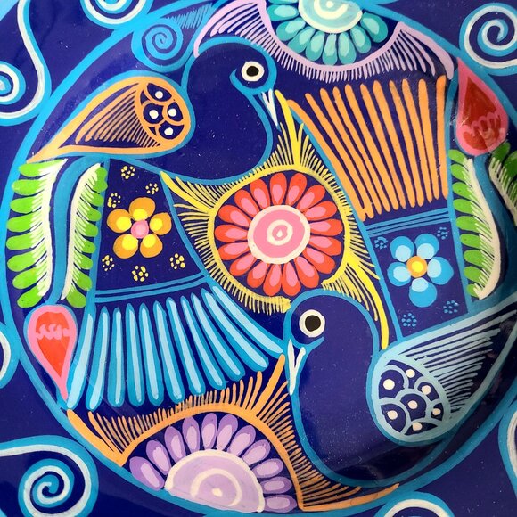 Talavera Mexican handmade ceramic wall plate/dish with birds design. - Picture 3 of 5